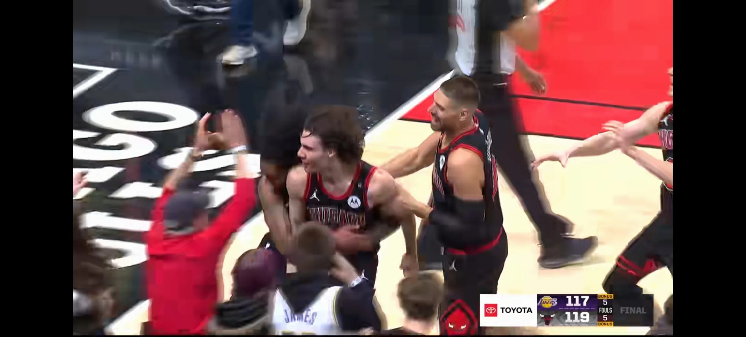 AYX- 莱万多夫斯基肌肉 