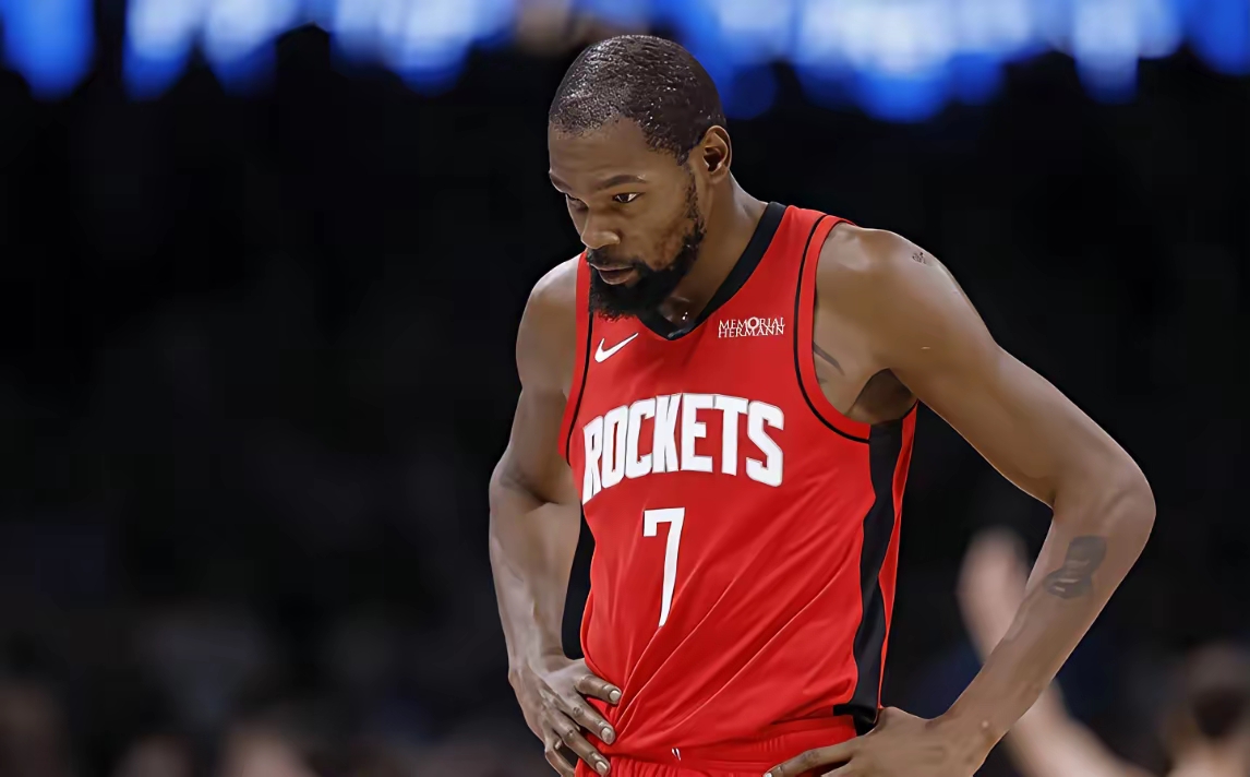 AYX- 杜兰特在曼联比赛中连败,出色防守引发热议的球员 