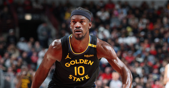 爱游戏体育-包含巴特勒连续十二场比赛得分超过比分优势明显，公牛挑战极限！的词条